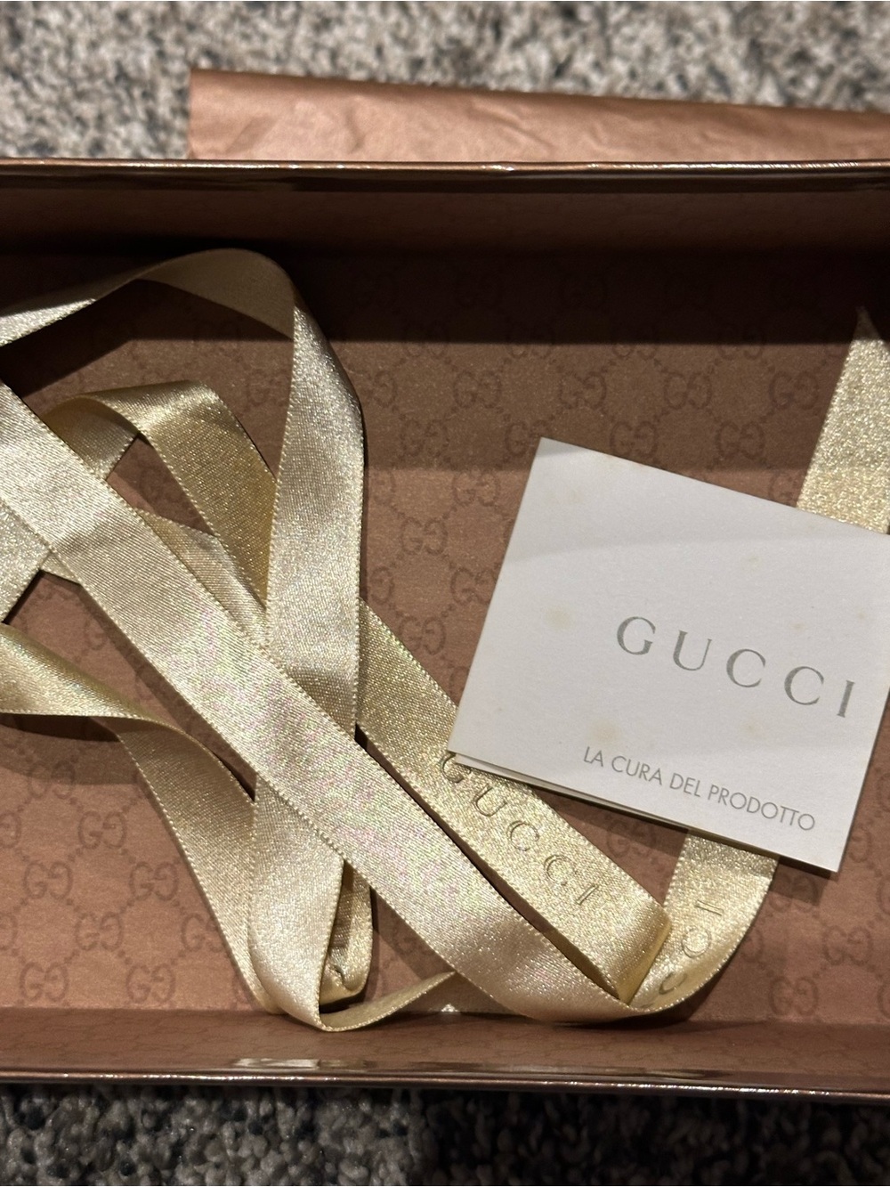 Gucci Metallic Tan GG Embossed Continental Wallet - Picture 11 of 12
